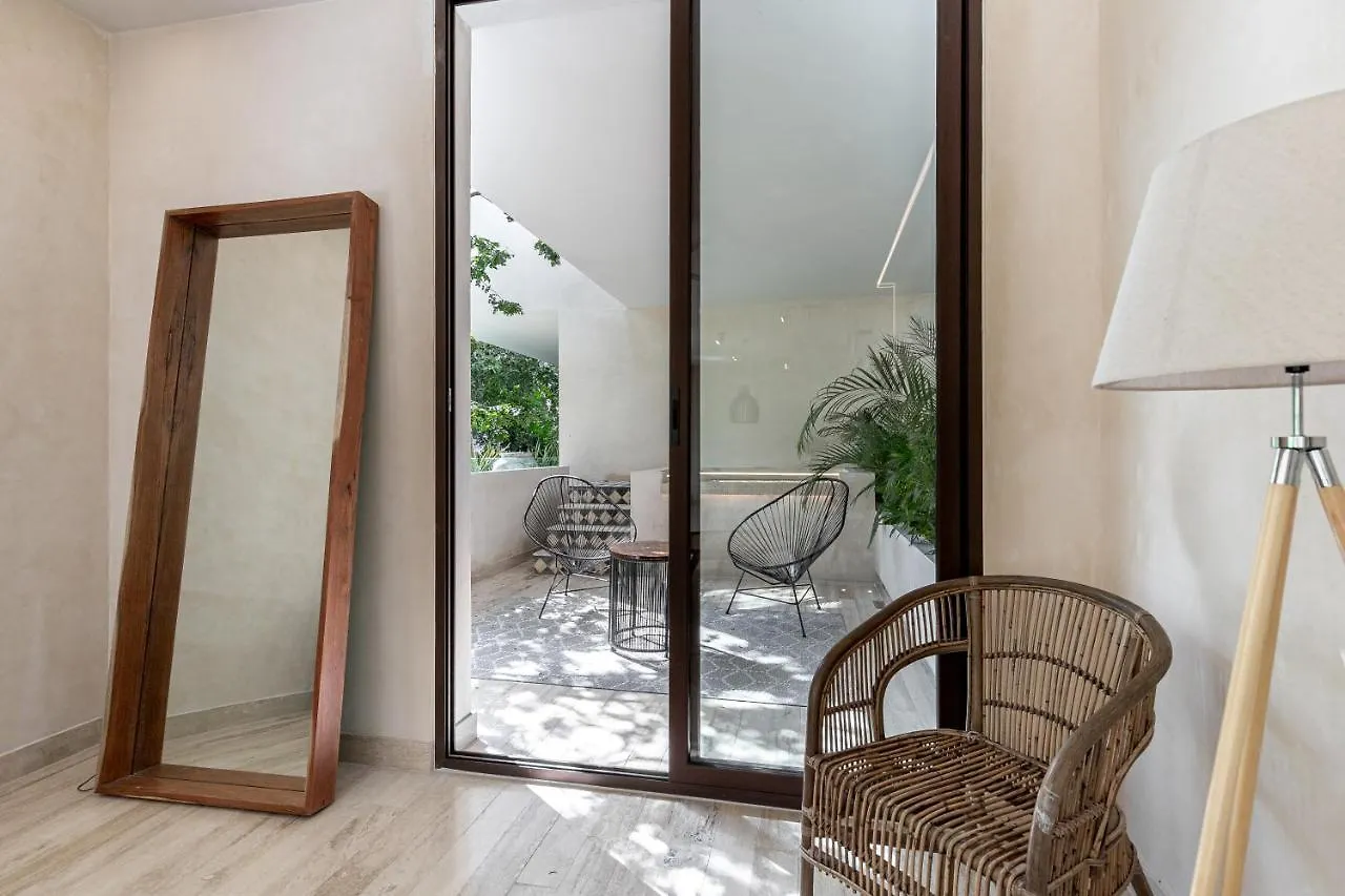 204 Hidden Gem Apartment In The Heart Of Tulum W/ Huge Private Terrace And Pool For 6 Pax メキシコ