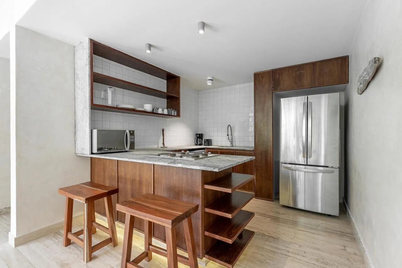 204 Hidden Gem Apartment In The Heart Of Tulum W/ Huge Private Terrace And Pool For 6 Pax 0*,